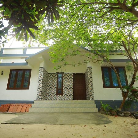 Marari Stella Vich Villa Homestay Turavur Экстерьер фото